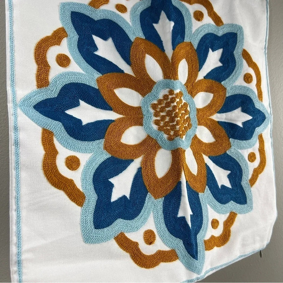 COTTON embroidered mandala style pillow case 17.5" by 18' - Picture 4 of 4